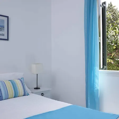 Retreat Hotel
