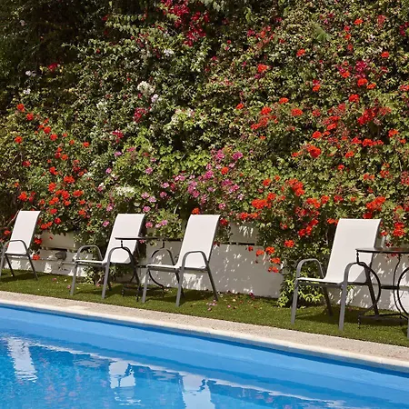 Retreat Spetses Town