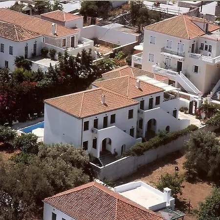 Retreat Hotel 3*
